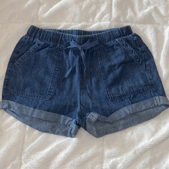 Stretch waistband denim material shorts - Picture 1 of 2